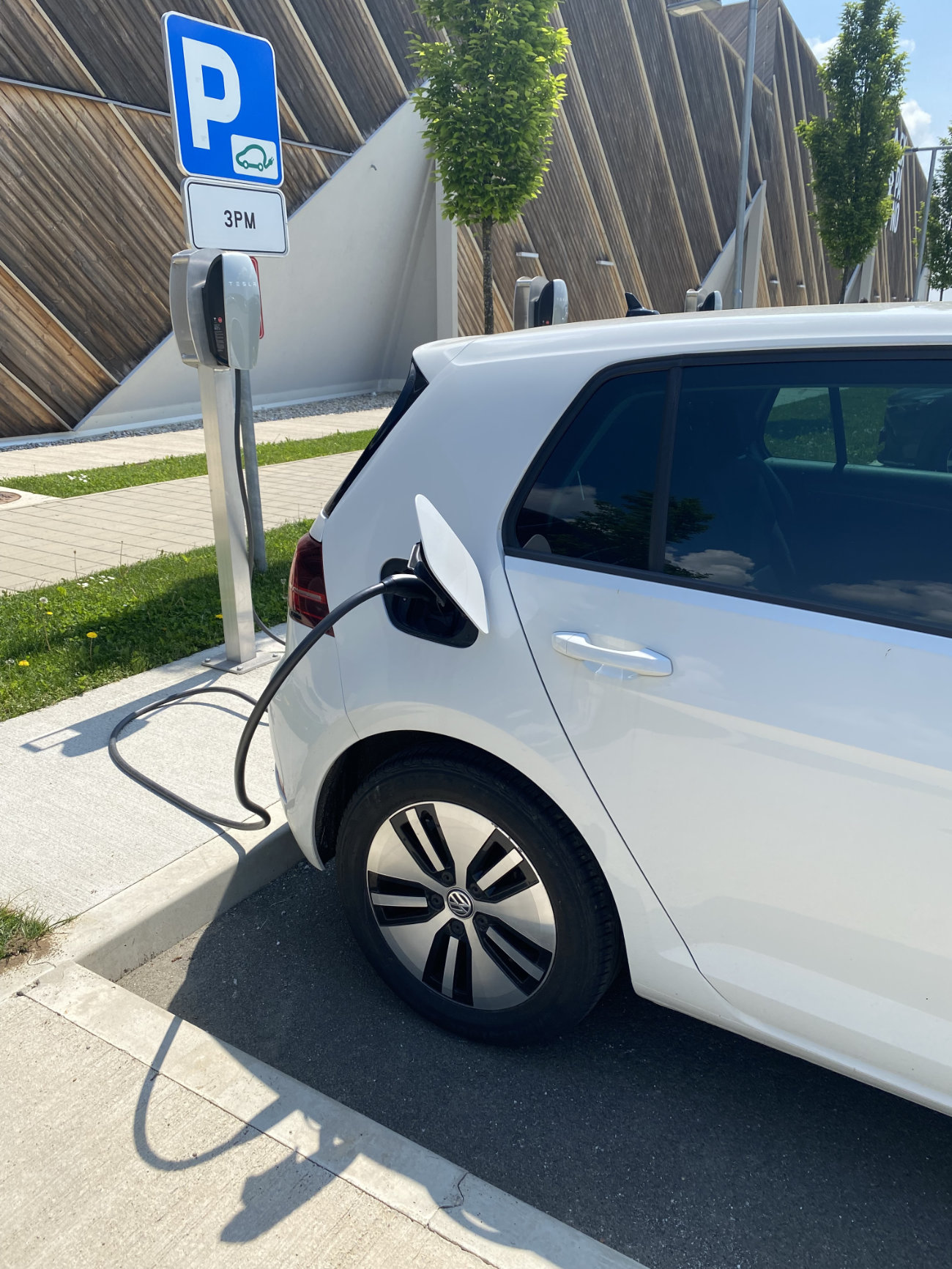 Potovanje z eGolfom 2, polnjenje